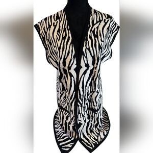 Untagged Animal Print Knit Vest Large